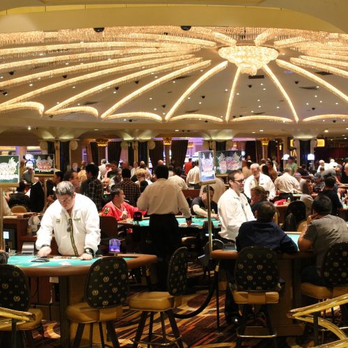 linda72-gambling-587996_1920