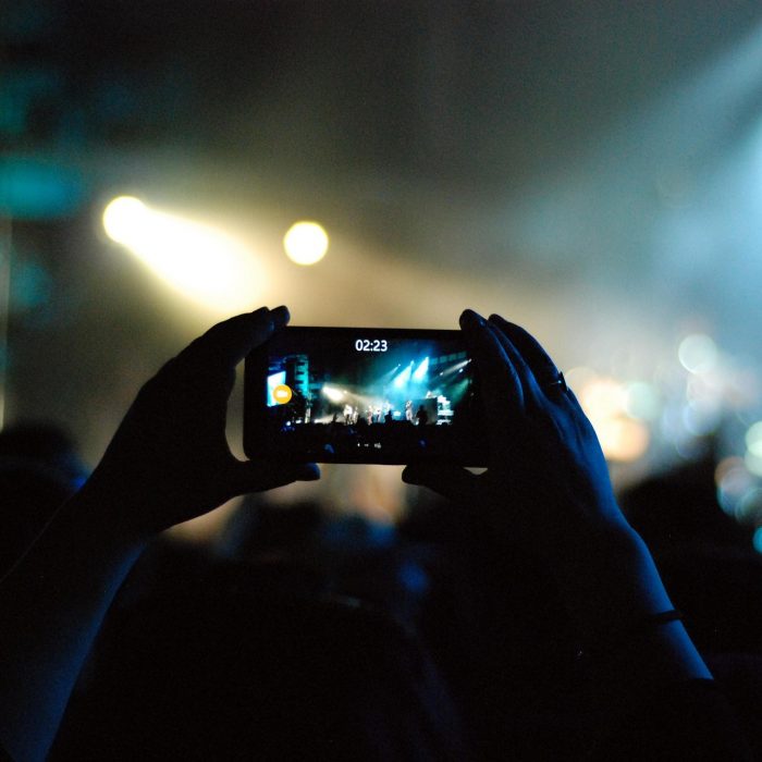 pexels-mobile-phone-1845233_1920